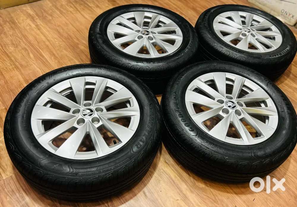 16 inch Skoda kylaq with good year tyres 205 60 16