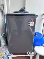 4 months old washing machine- Whirlpool Brand