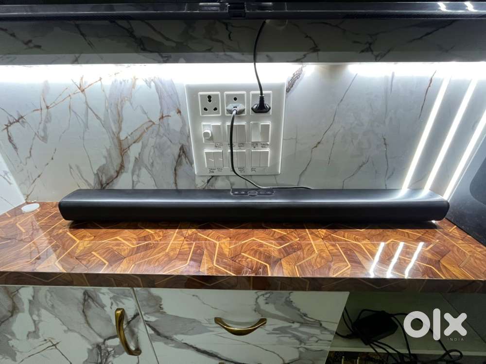 Realme soundbaar 120w  2.1 channel mint condition