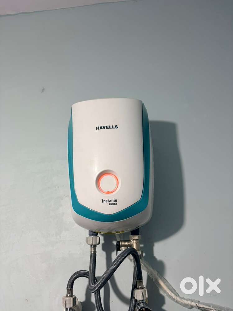 3L instant water geyser Havells  instanio white