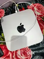 Mac mini m2 desk setup exchange with macbook also