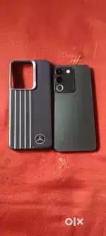 Vivo y200 5g  8+8.  128