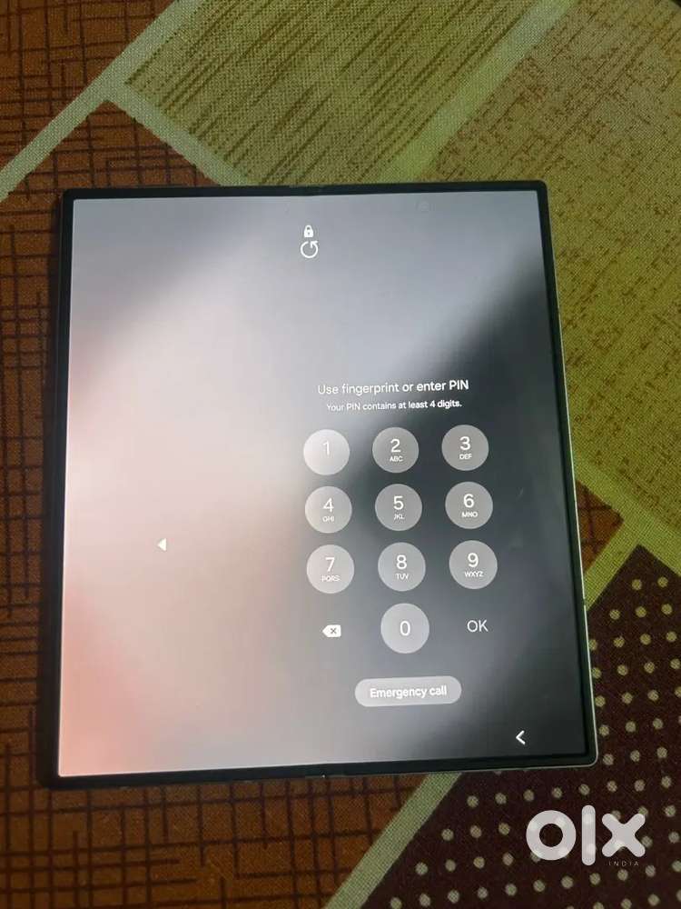 Samsung z fold 6 brand new condition scretch less