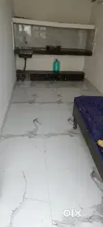 It's 2 bhk flats need floor mate share 1 room on 2bhk