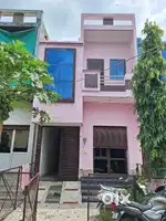 मकान प्राइम लोकेशन मे है