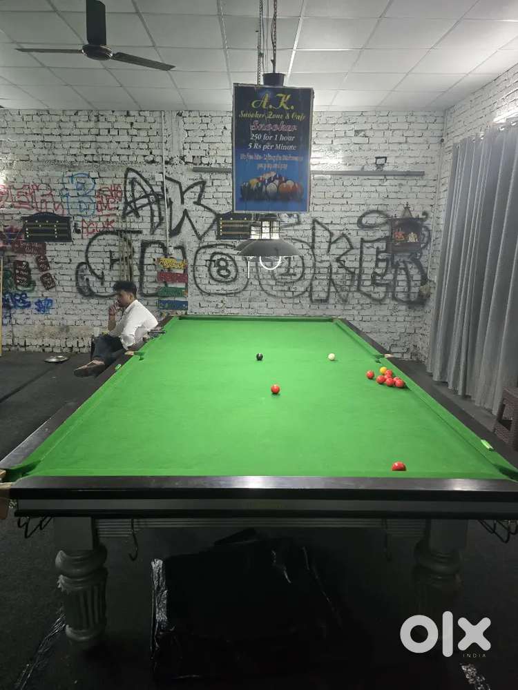 Big Hall for rent premnagar suitable for Cafe, snooker,gym/warehouse