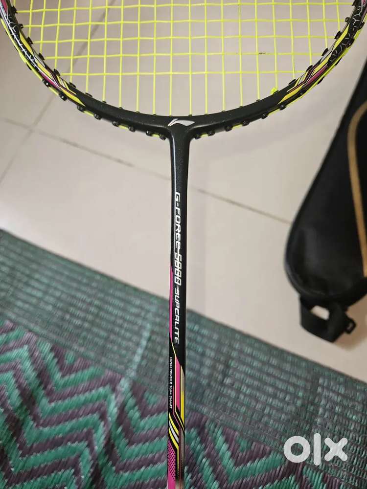 Badminton racquet