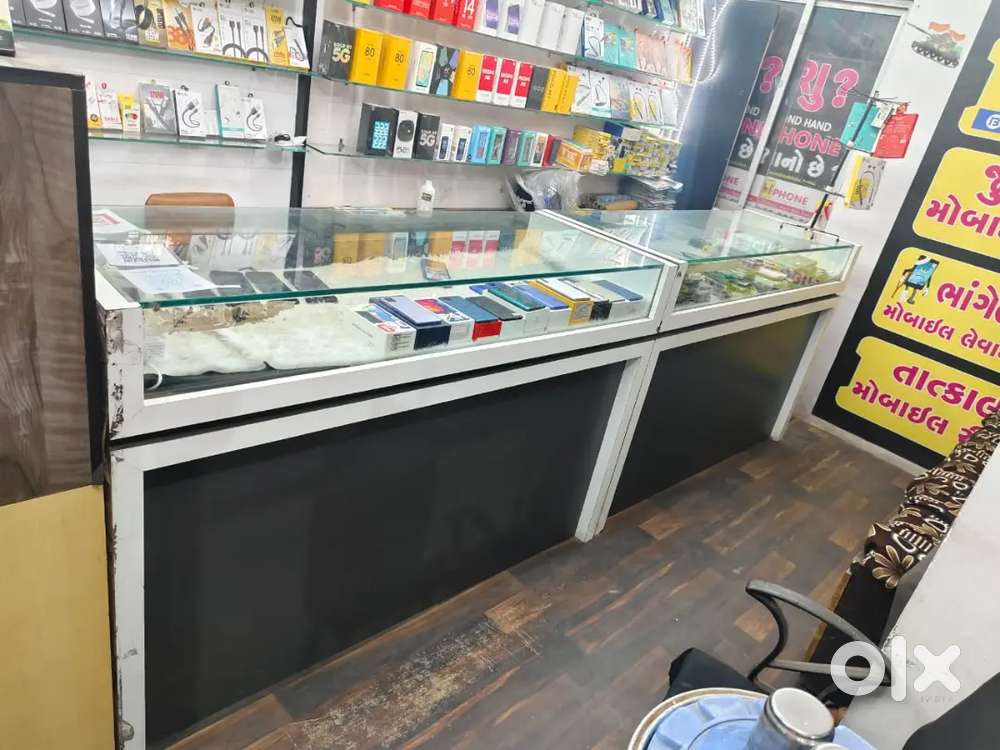 MOBILE SHOP FURNITURE