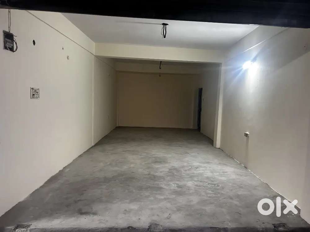 BIG SHOP FOR RENT URGENT