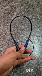 Neck band. .