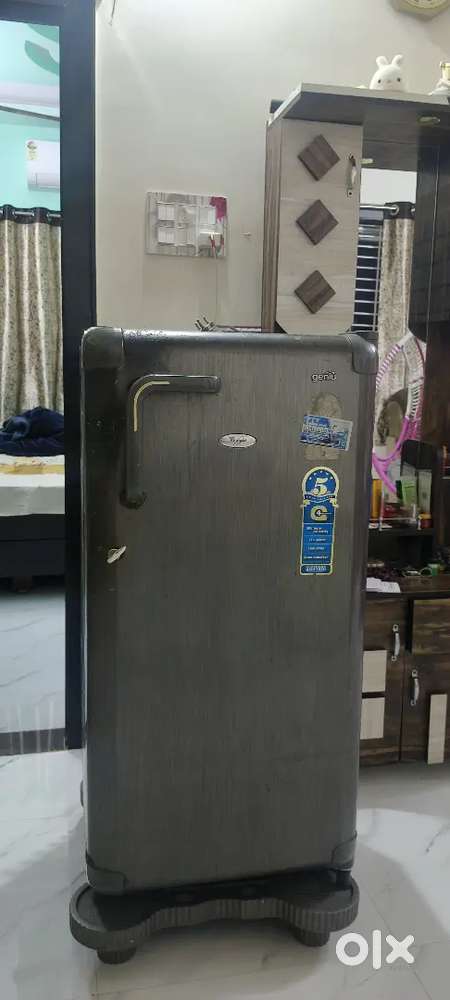 Only 2500rs only full condition