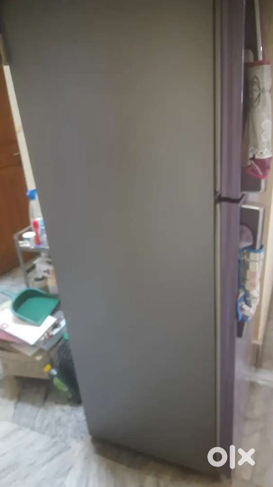 SAMSUNG DOUBLE DOOR REFRIGERATOR