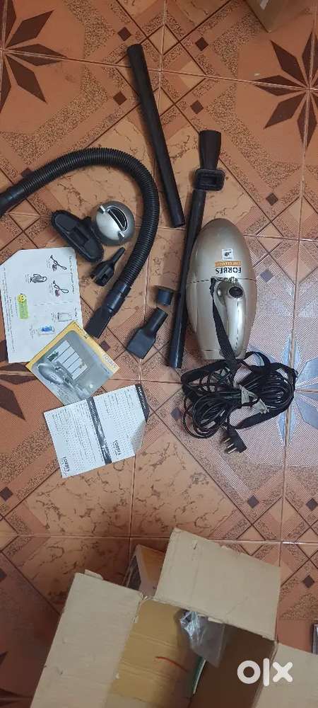 Vacum cleaner  with box mint used new Good  condition Rs 2500