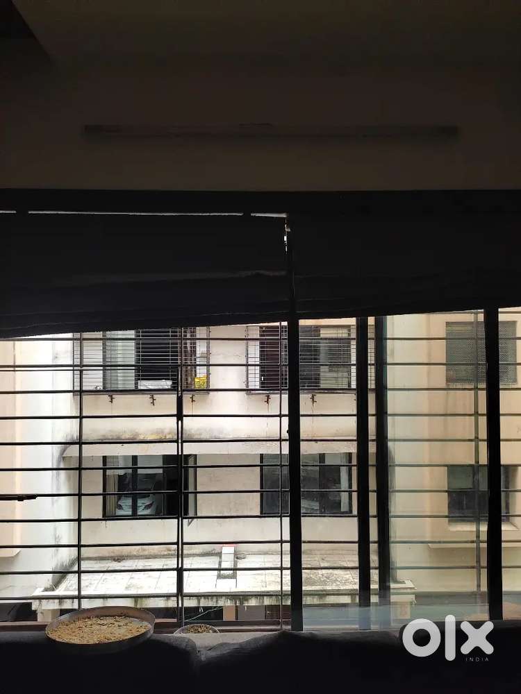 Nice jain locality flat wanna sell 4 ac freeze all included