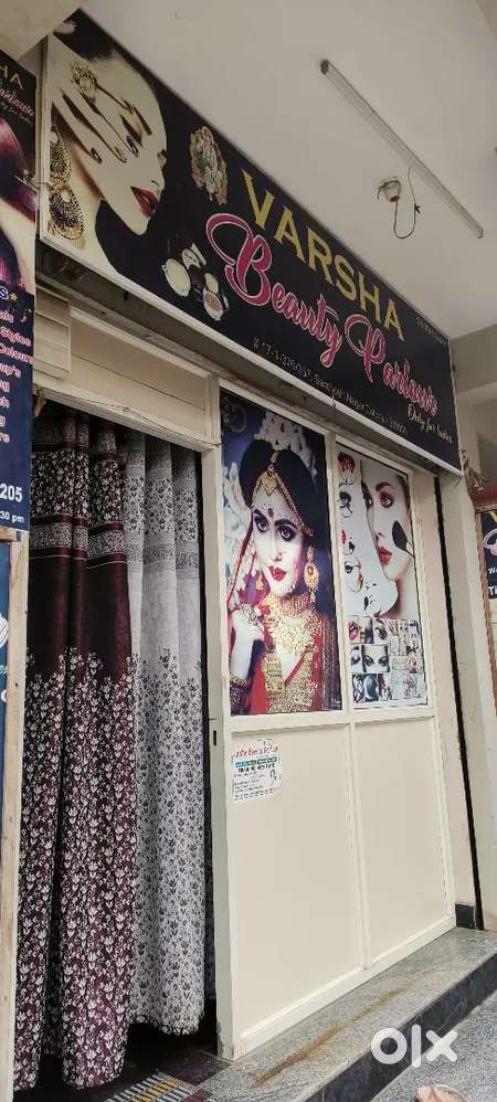 beauty salon female urgent sale money problem please contact me