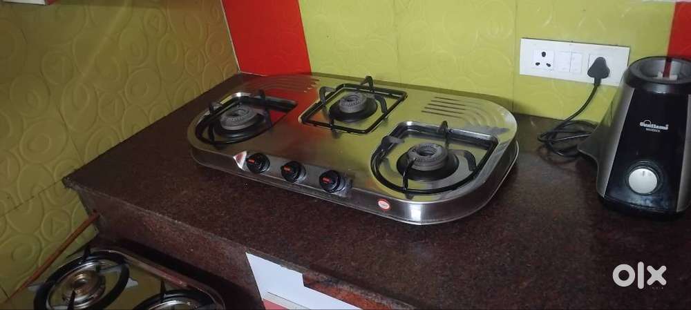 Three burner Prestige stove
