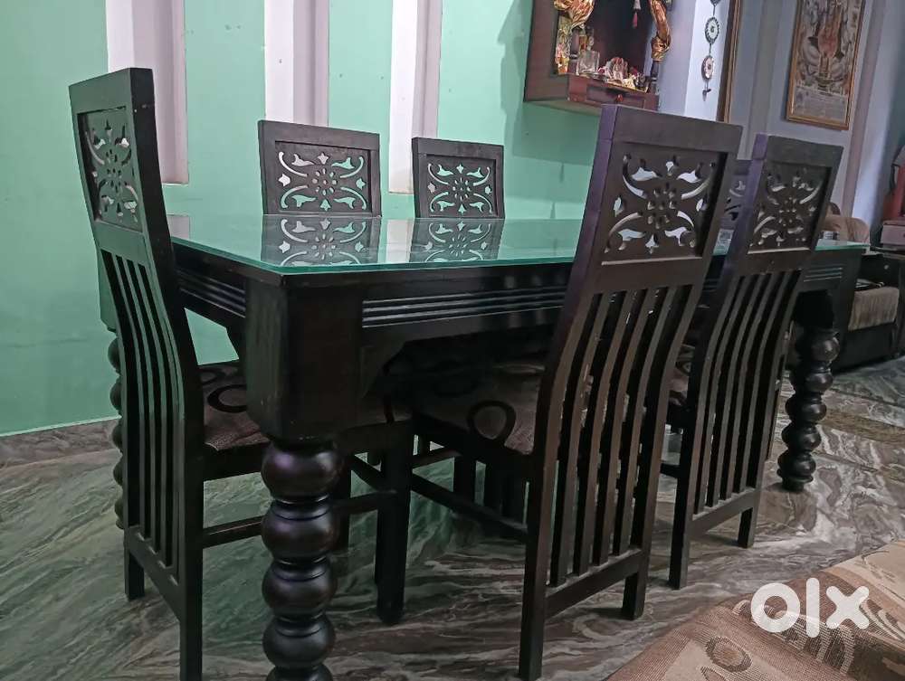 Dining table set for sale