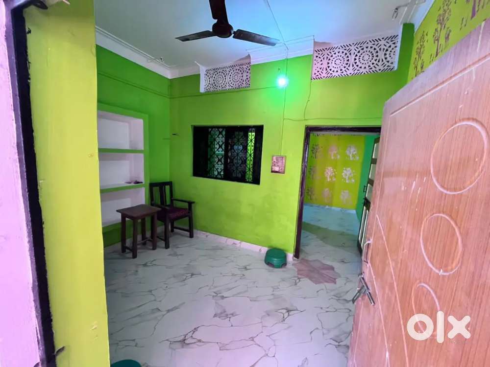 Location: Newada , tota maali gali, infront of junior bahugina school