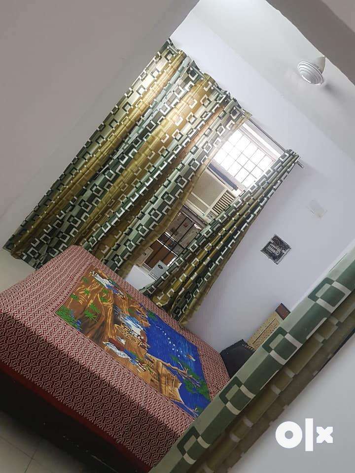 Rk,1bhk available for rent independent furnished sec 48