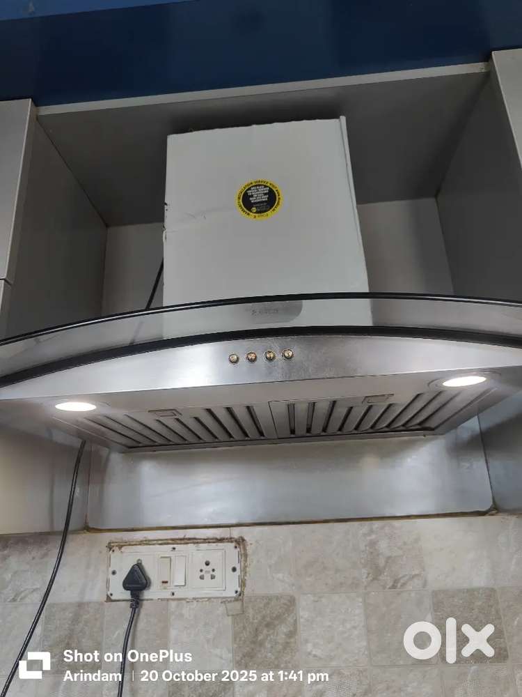 Negotiable - Elica Chimney 60 CM Curved Medel running condition