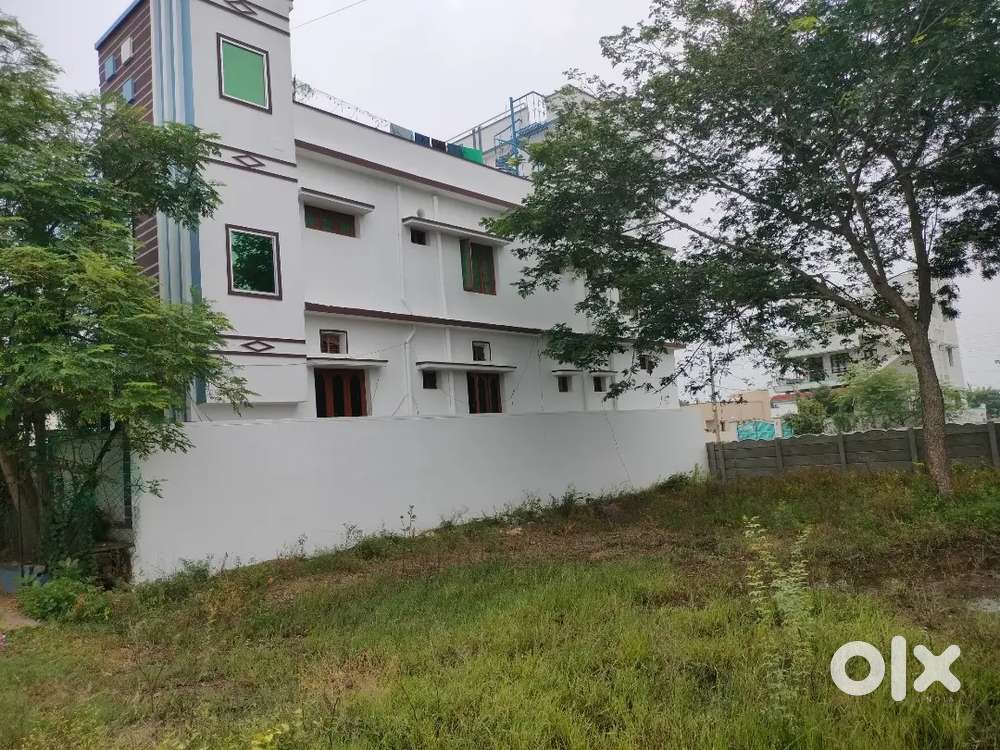 PODALAKUR ROAD POLICE COLONY 16.5 ANK NORTH FACE PER ANK COST 3 LAKHS