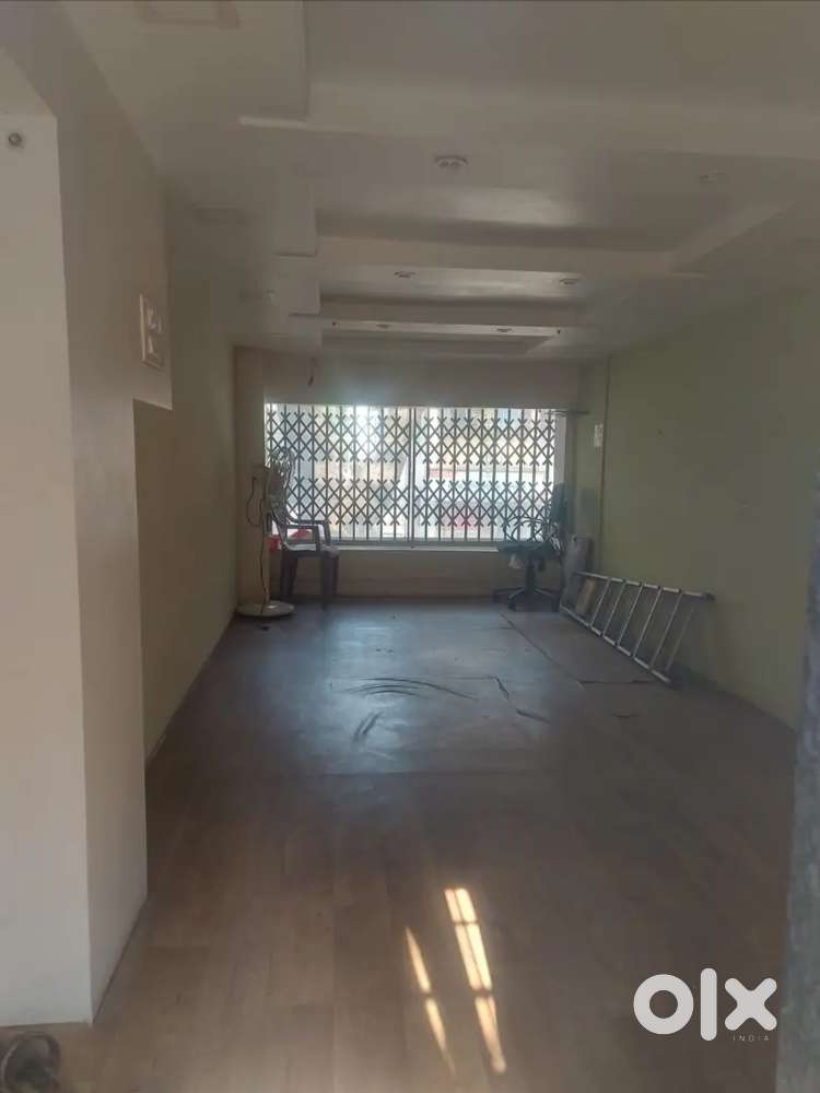 First floor+attached washroom