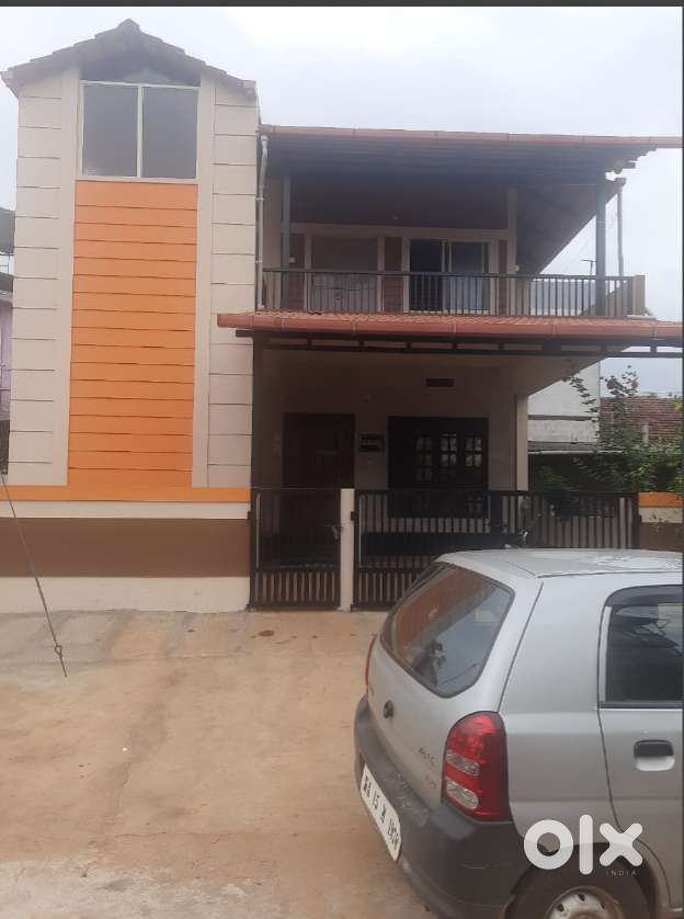 2 BHK HOUSE, WITH 1 MASTER BEDROOM WITH COMMON ATTACH,