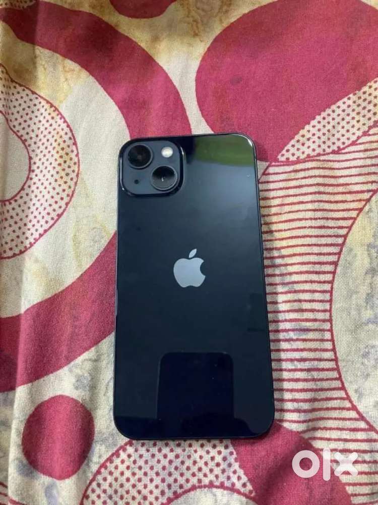 Selling my 6 months old iPhone 13 with Bill and Box
