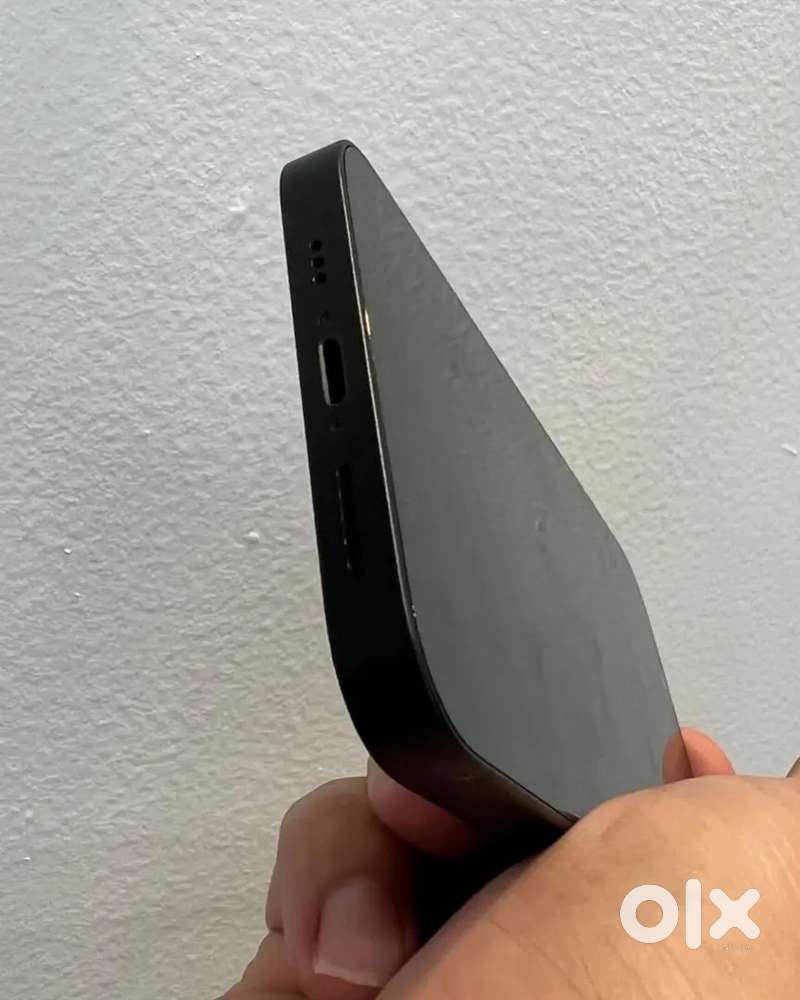 I want to sell my 5 months old iPhone 13 256gb urgently.