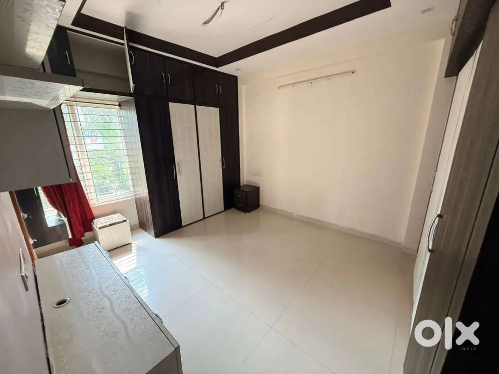3bhk flat for rent, including 1ac,1sofa set,1dining table,1double cot