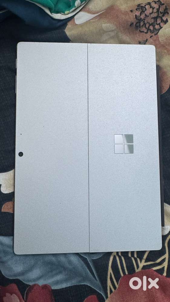 Windows surface 7 pro ( i5 10th gen 8/128)