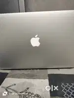 Apple Macbook