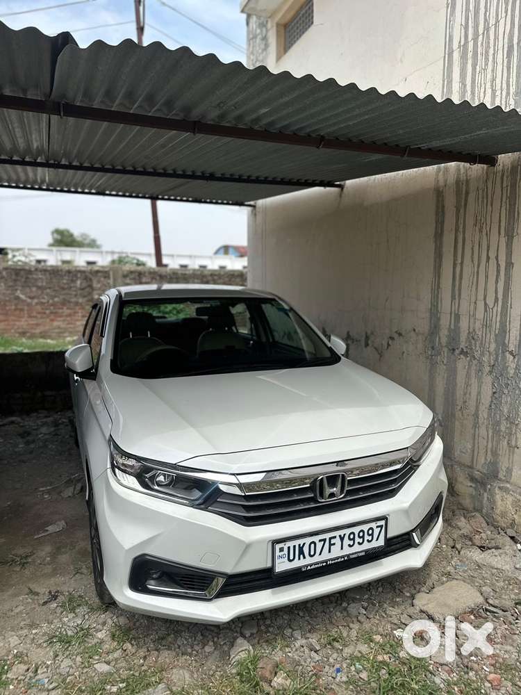 Honda Amaze 2025 Petrol Well Maintained