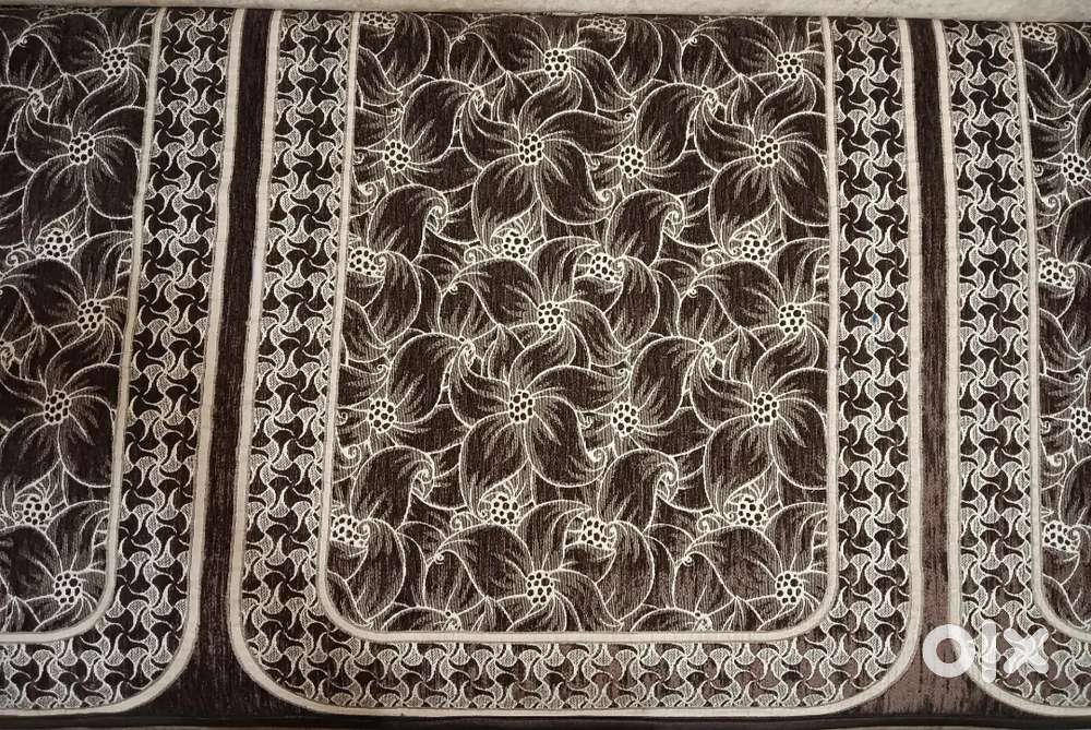 SOFA RUNNER (12 SEATER)
