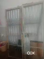 लोहे का पुराना गेट
