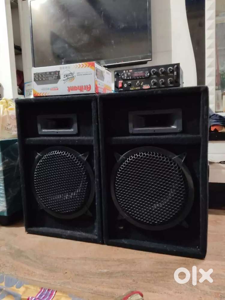 DJ sound box 1 amplifier 2 boxes 60watts speakers