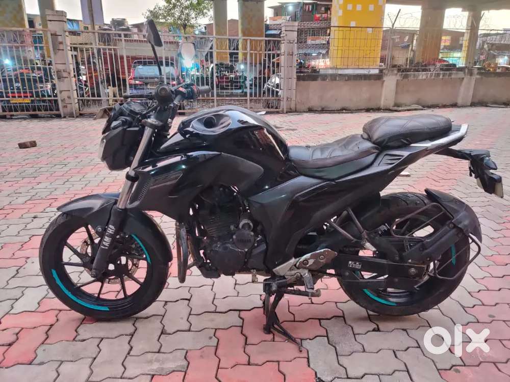 Yamaha FZ 2.5 1ST Owner good engine condition