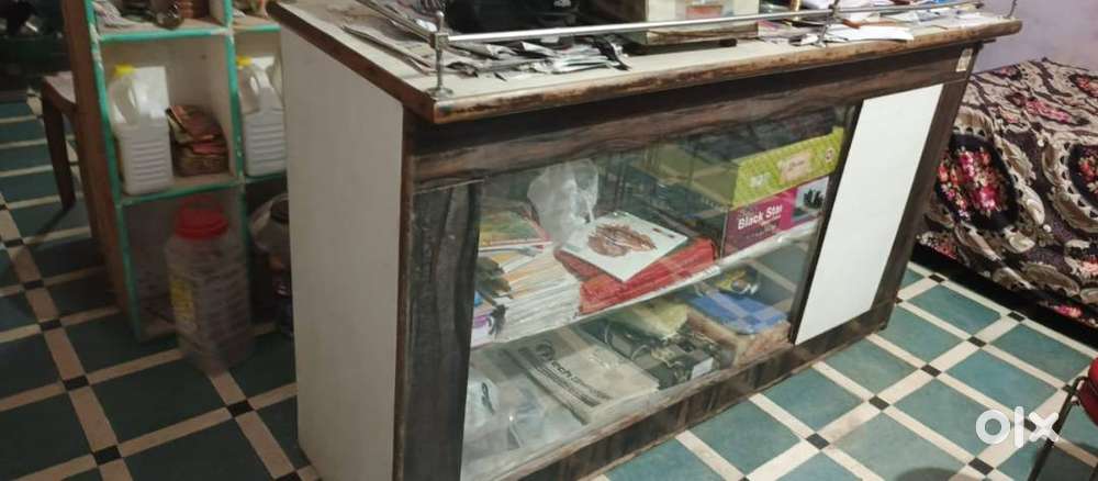 Shop 2 rack & counter