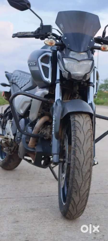 Model 2021 singel owner 1 hand use