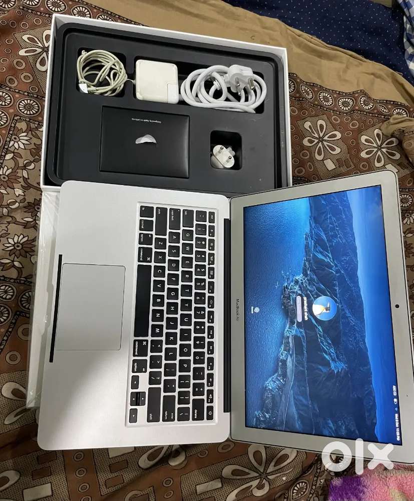 Macbook Air 13-inch (13.3/1.8GHz/8GM/128GM)