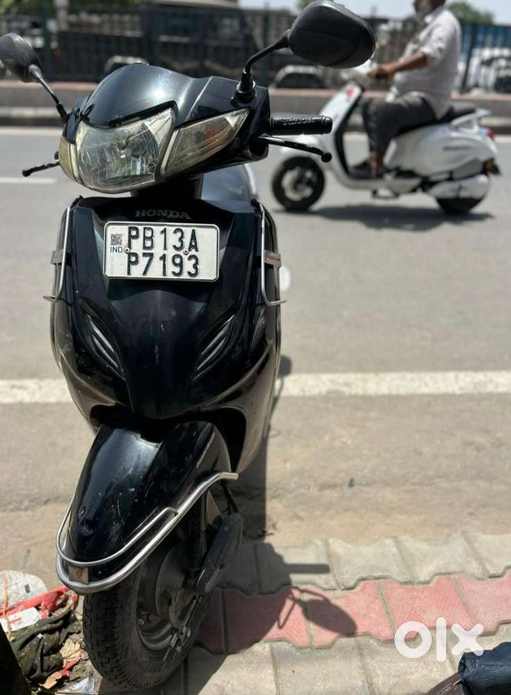 Activa 3g in good condition all working non- repainted,non-accidenta