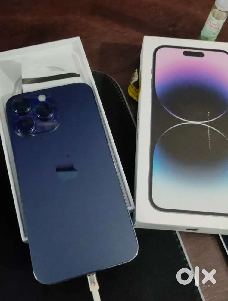 iPhone & camera for Rent