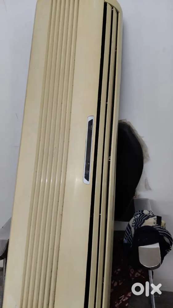 Dakin split AC good condition 1.5 ton