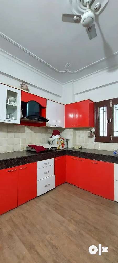 Singh Property Dealer 2 BHK Furnished Flat Sale In Apartment Manduadih