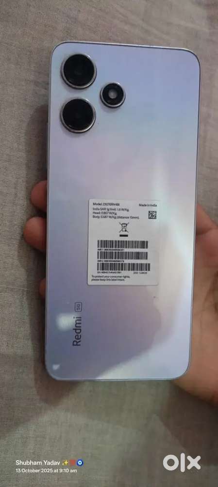 Phone ekdam fresh hai koi dikkat nhi hai