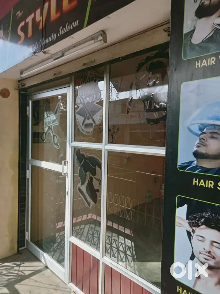 100sqft room. Washroom facility available. Water connection also avail