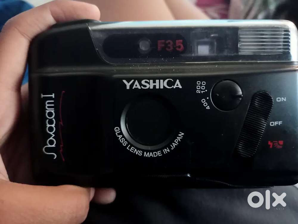Yashica 35mm Film Camera - For Repair / Collection
