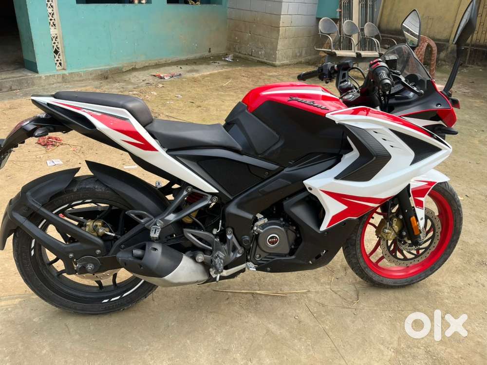 RS 200 ️The bike is less driven beacuse of i study in kota .
