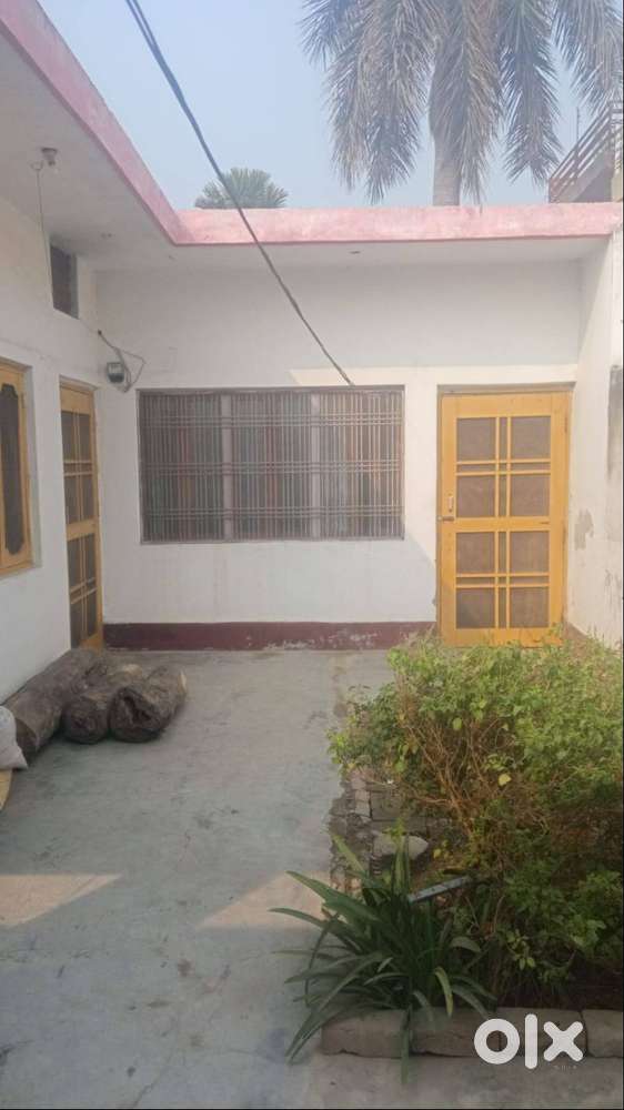 2 rooms ground floor home available for rent:family, student & working
