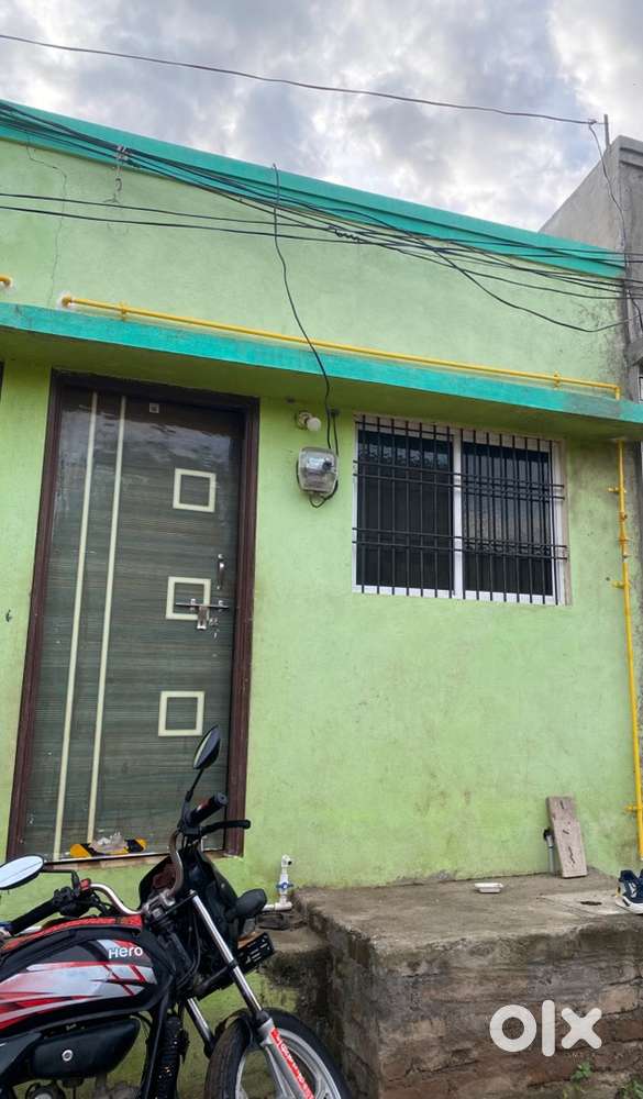 10*33 hause to sell 330sqft with borewell and meter notery